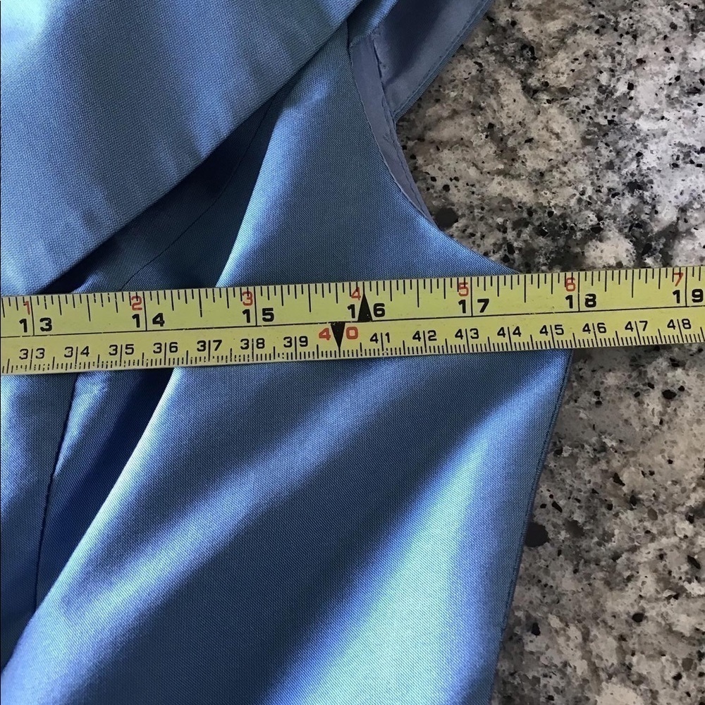 JS Boutique​​​​​ - Picture 2 of 7